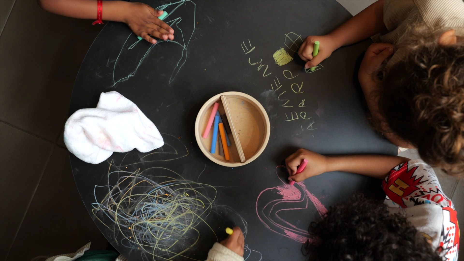 Des activités de dessin créatif pour stimuler l&#039;imagination de votre enfant